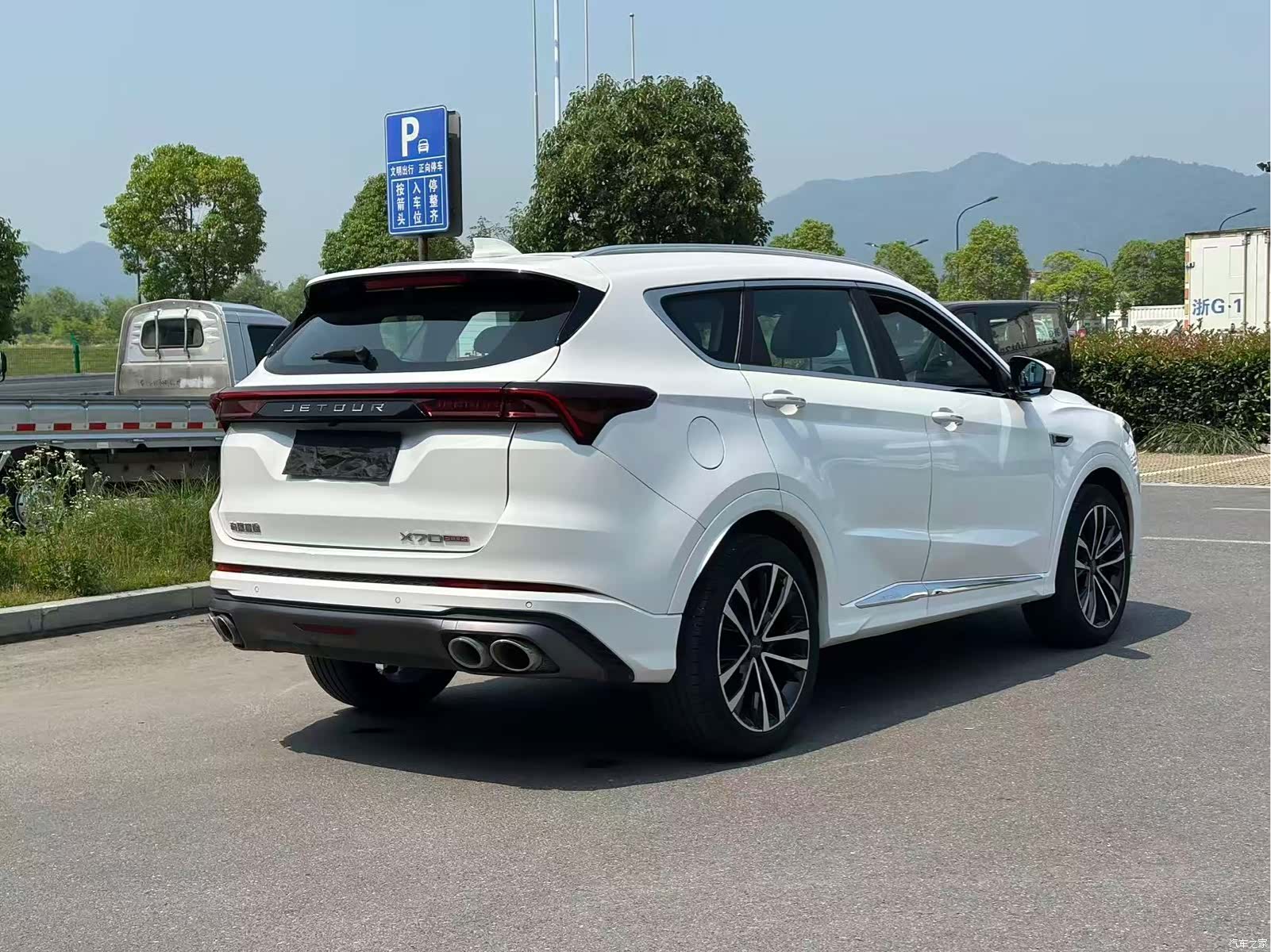 Jetour X70, 2022 3