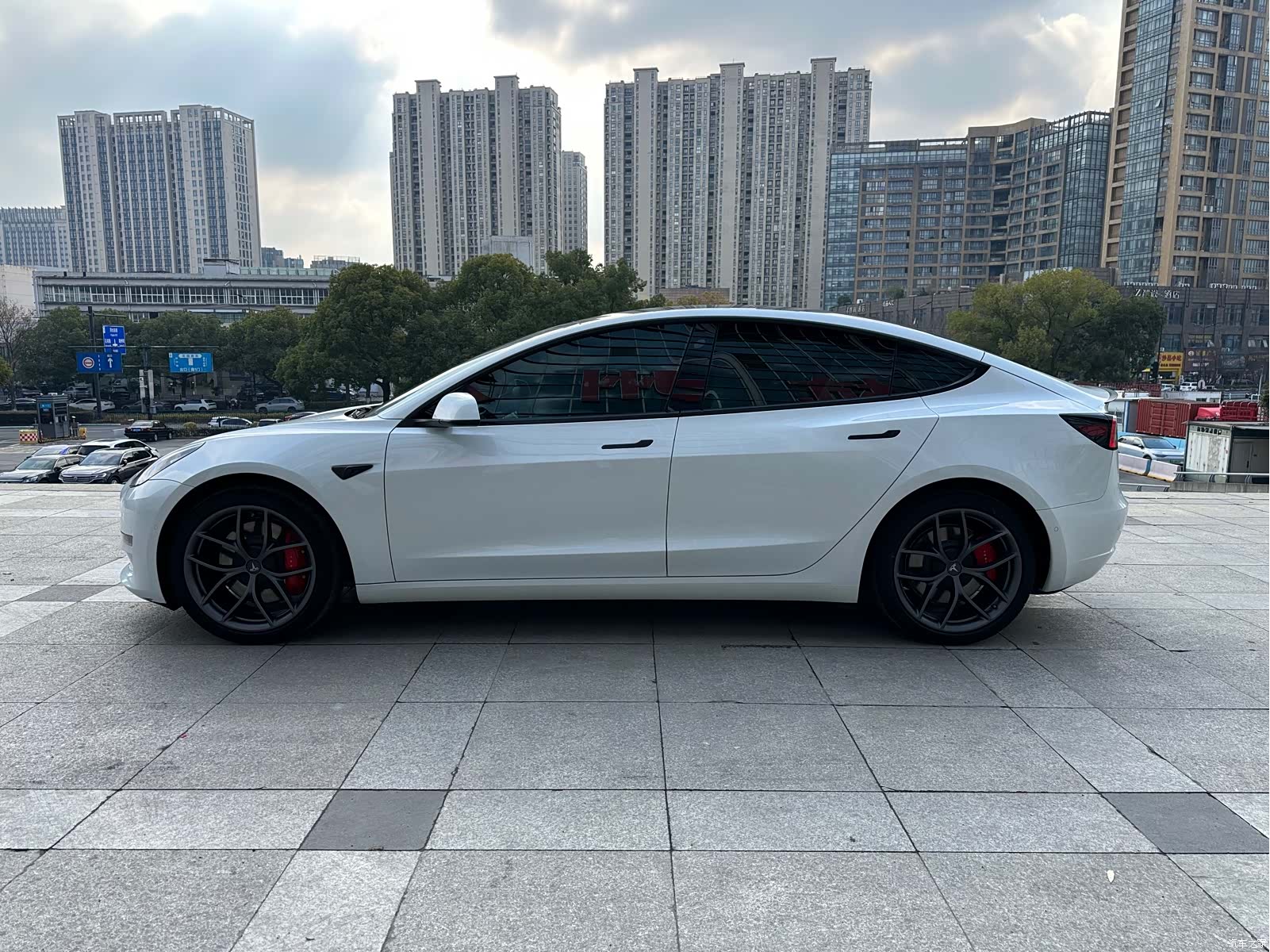 Tesla Model 3, 2022 14