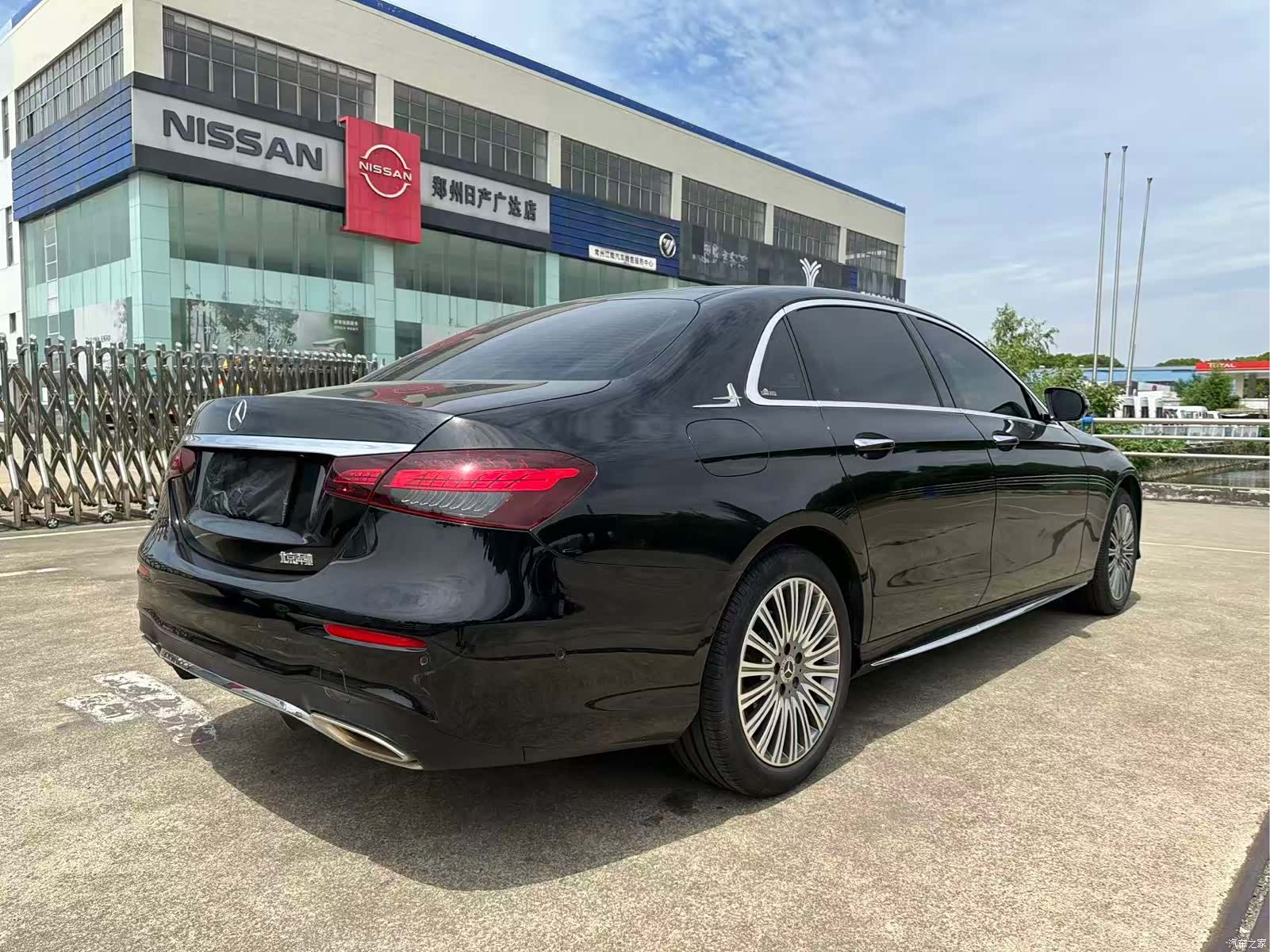 Mercedes-Benz E-Class, 2022 14