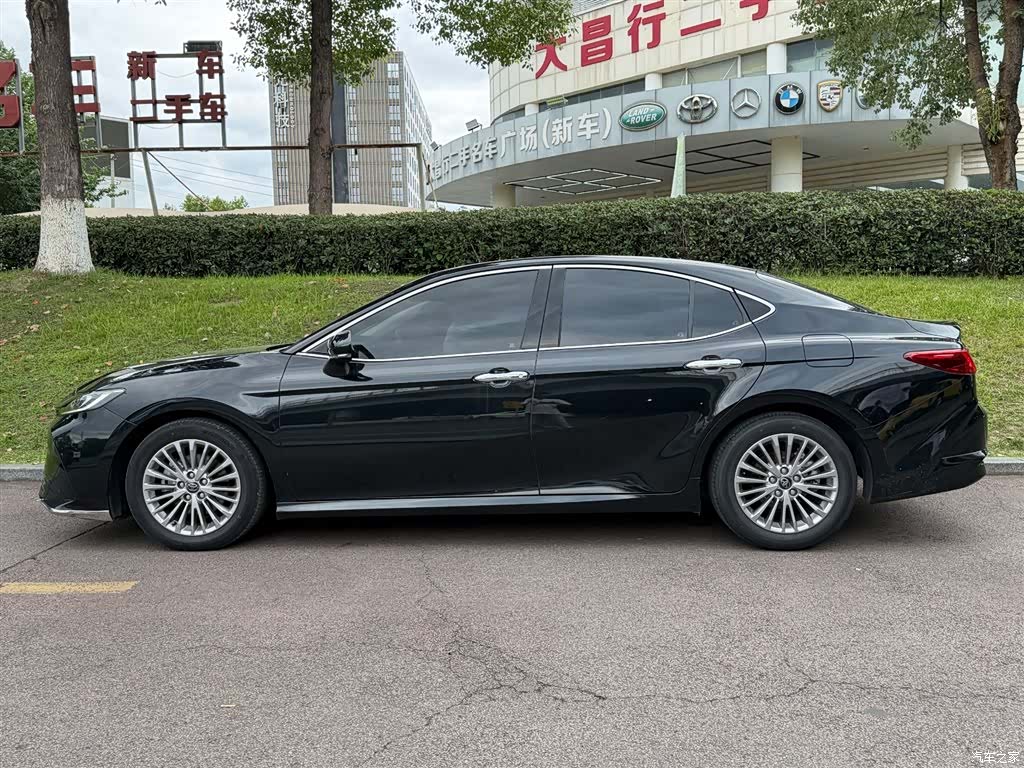 Toyota Camry, 2024 3