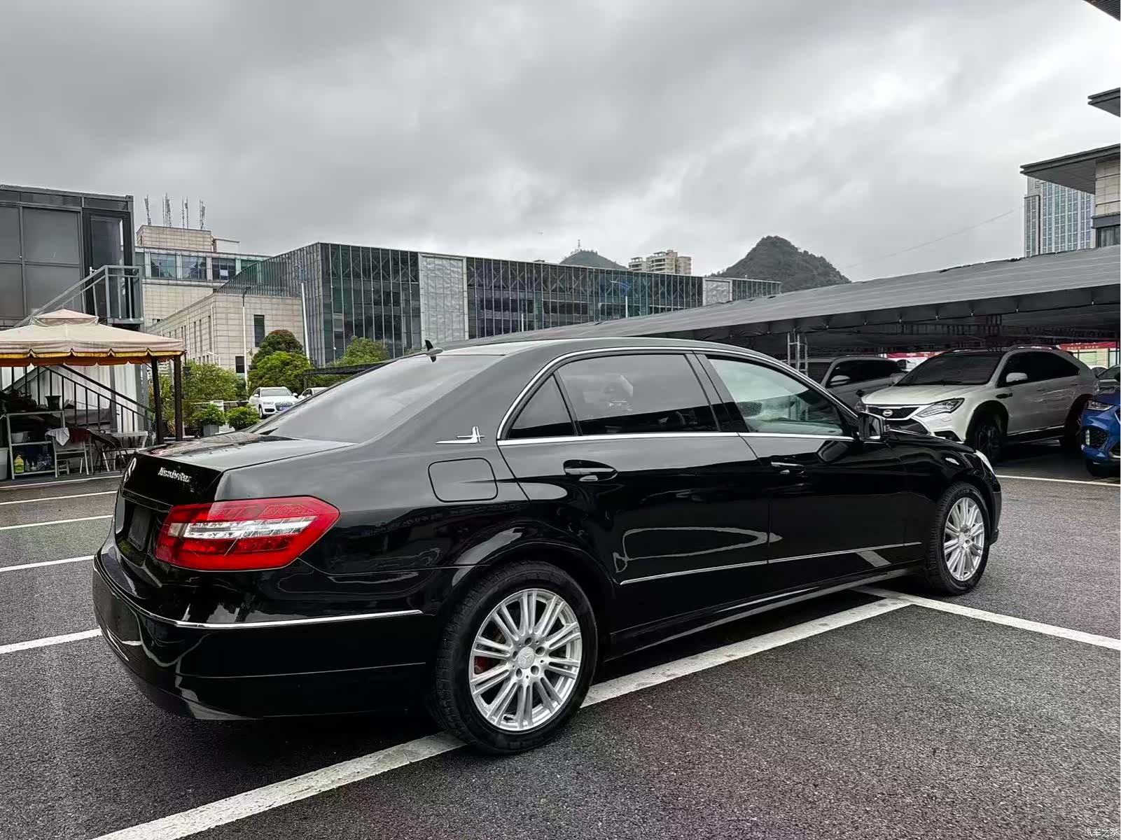 Mercedes-Benz E-Class, 2013 9