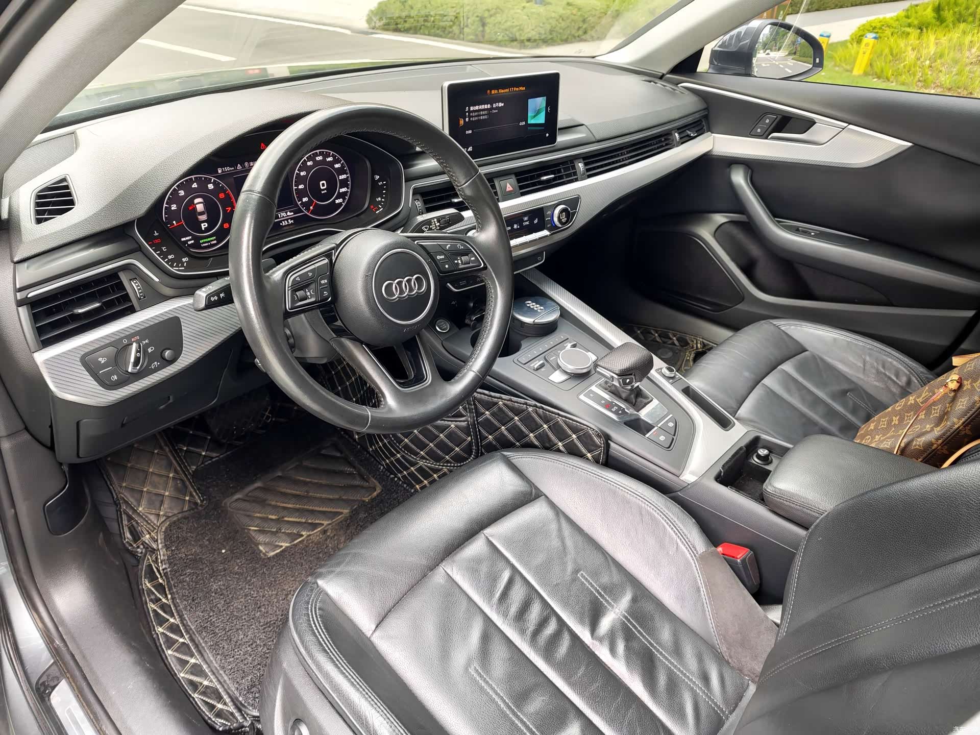 Audi A4L, 2018 8