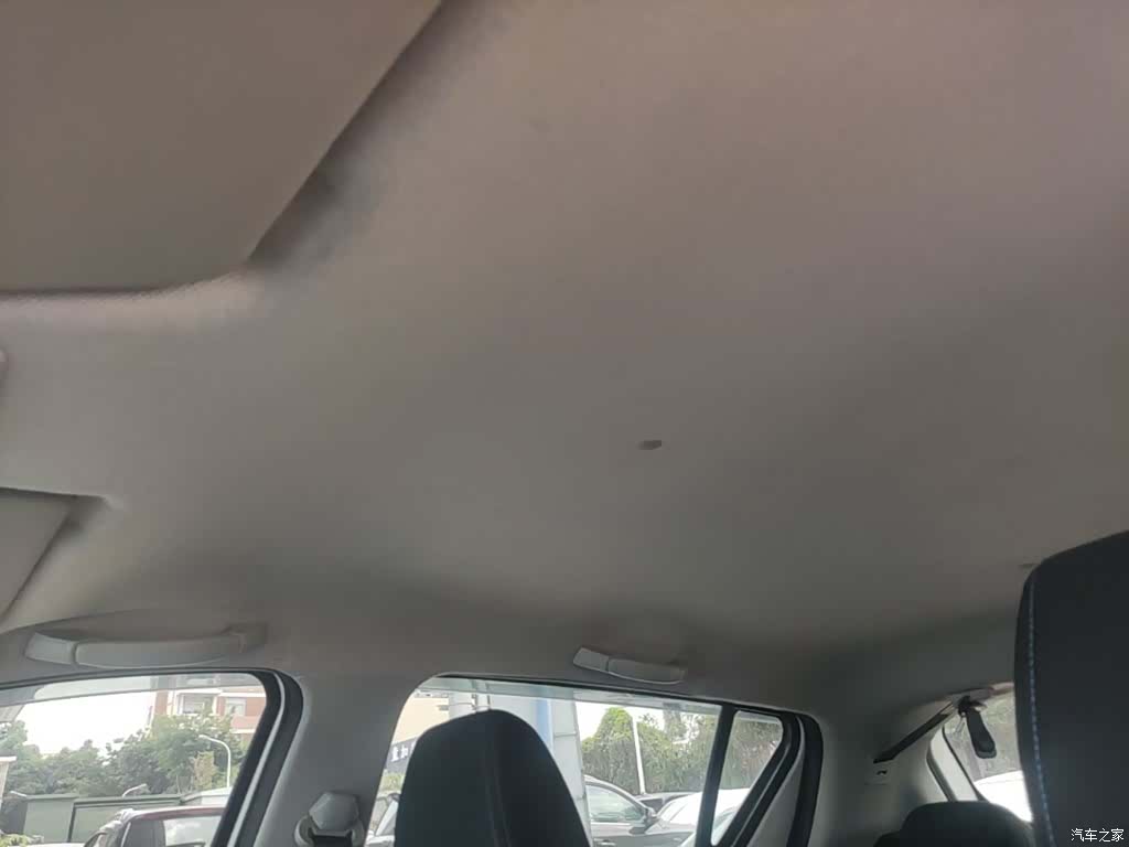 Wuling 310, 2017 18