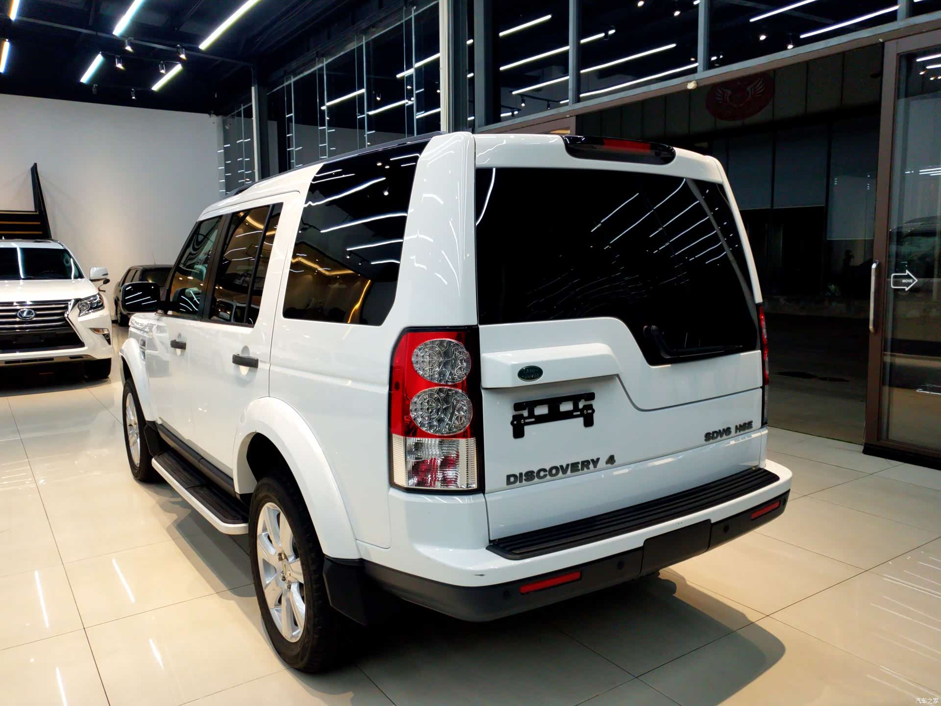 Land Rover Discovery, 2013 4