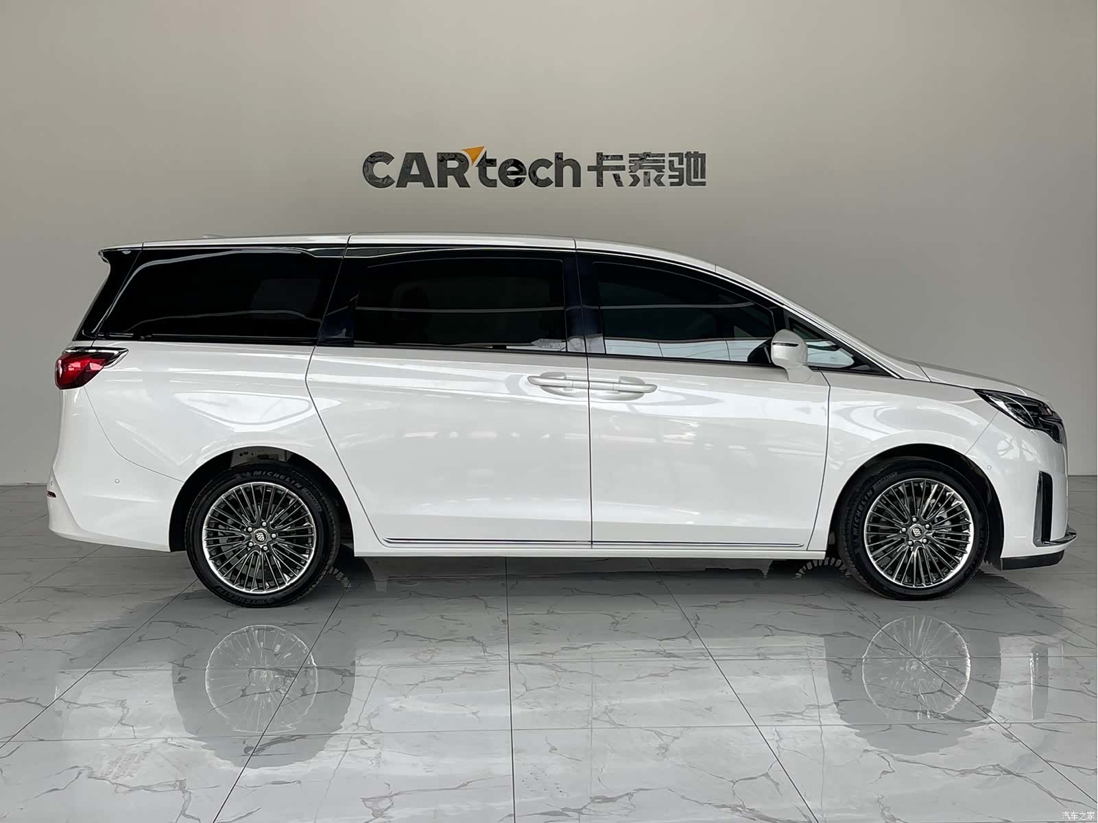 Buick GL8, 2023 7