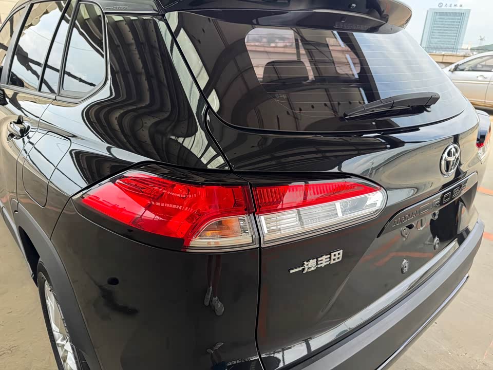 Toyota Corolla Sharp amplifier