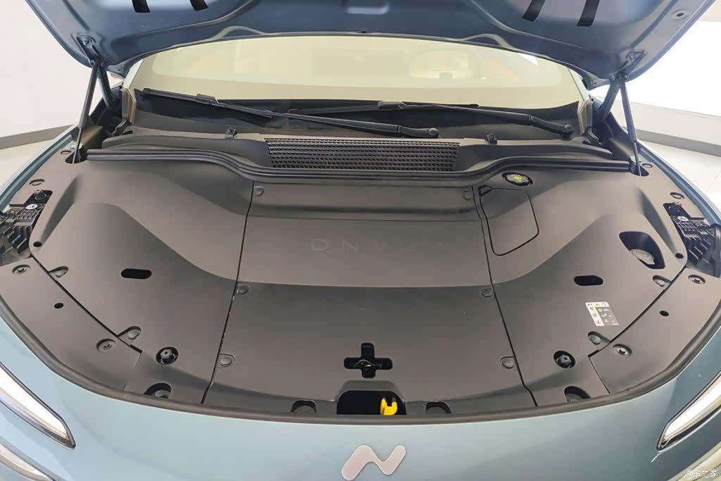 NIO L60, 2025 10