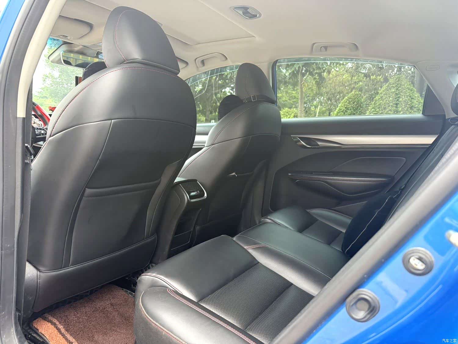 Geely Binray, 2019 8