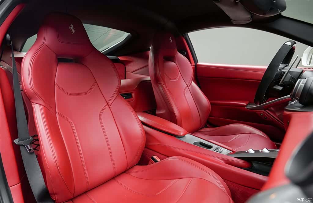 Ferrari F12ber, 2014 12