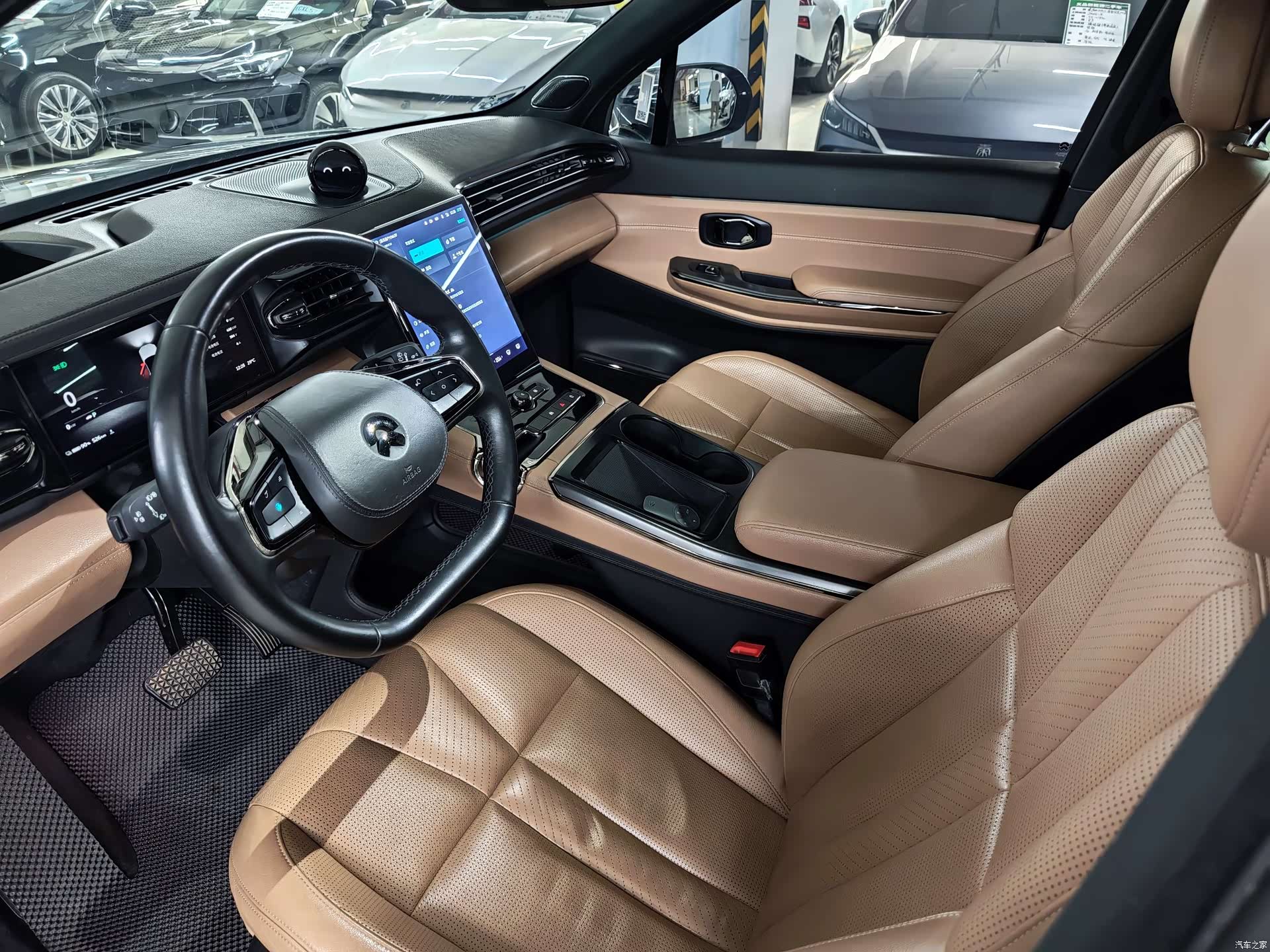 NIO ES8, 2021 25