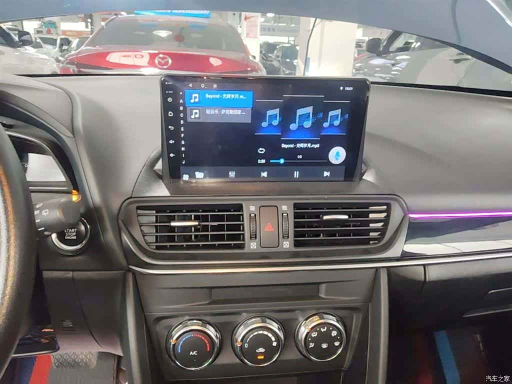 Mazda CX-4, 2021 13