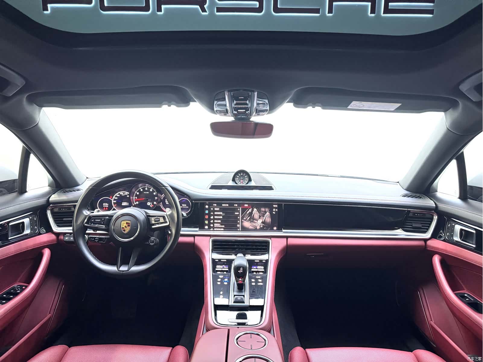 Porsche Panamera, 2023 4