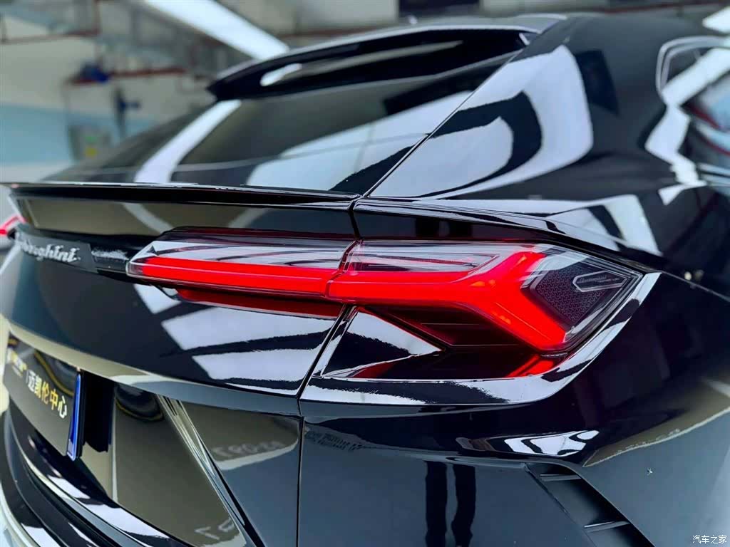 Lamborghini Urus, 2020 7