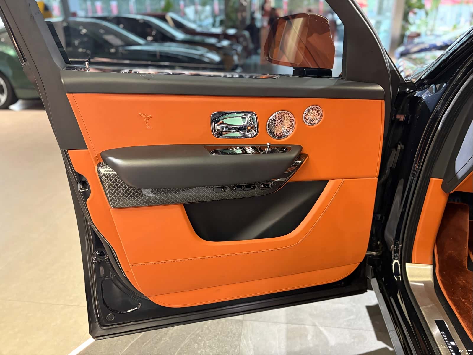 Rolls-Royce Cullinan, 2020 7