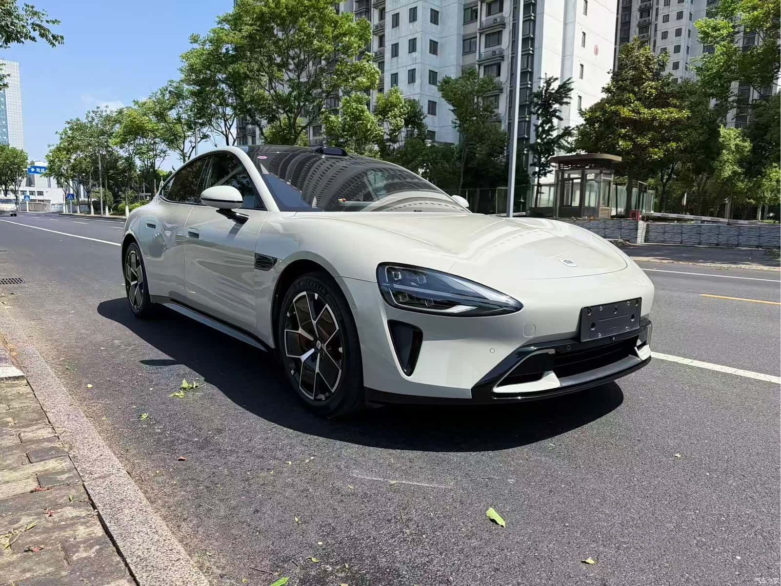 Xiaomi SU7, 2025 3