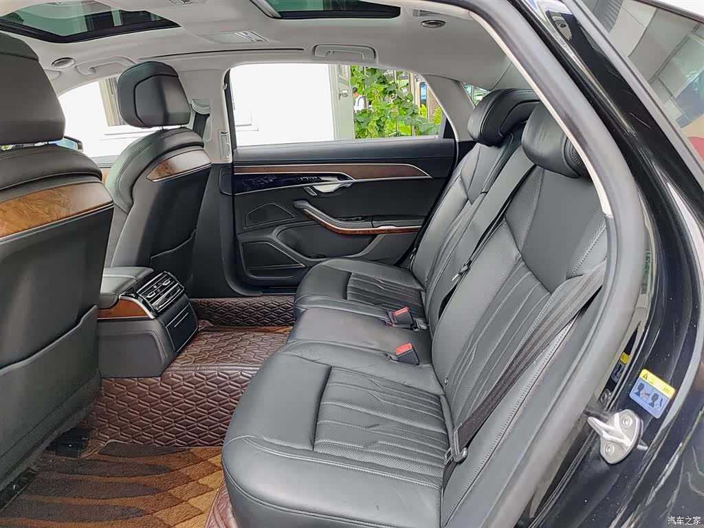 Audi A8L, 2019 8