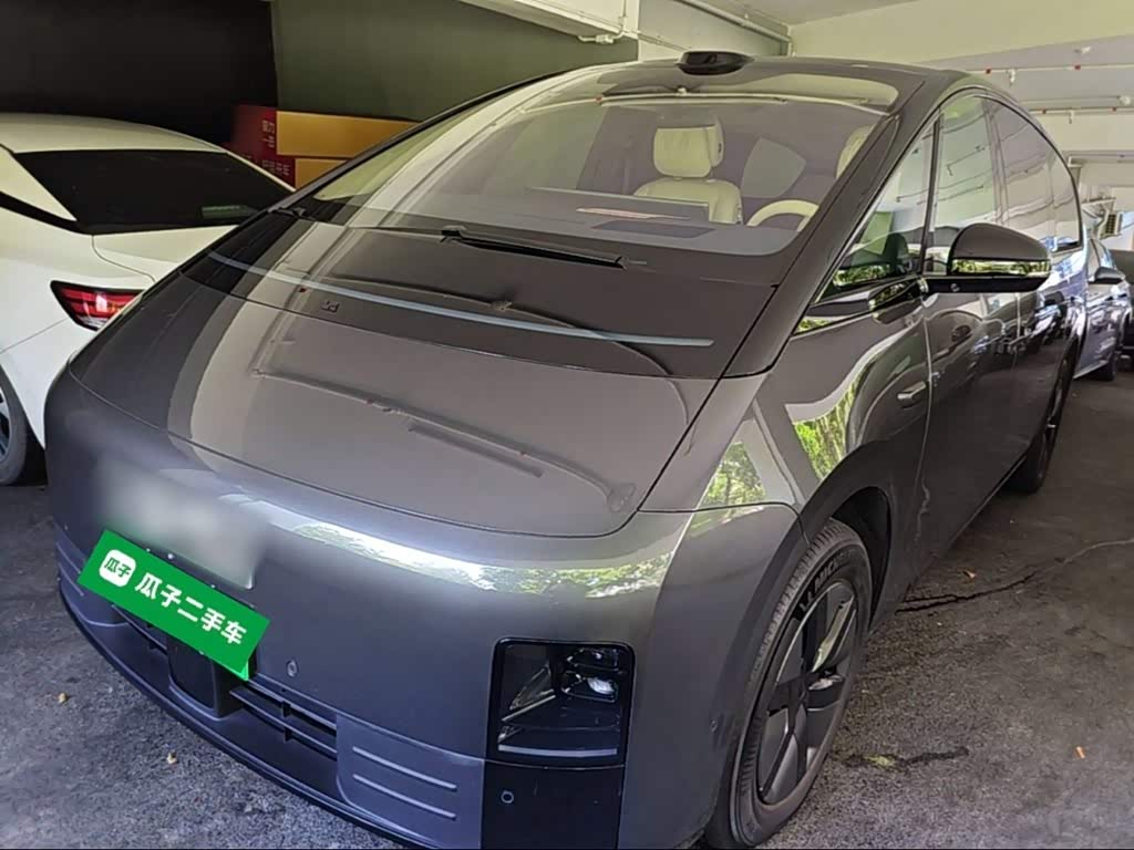 Li Auto MEGA