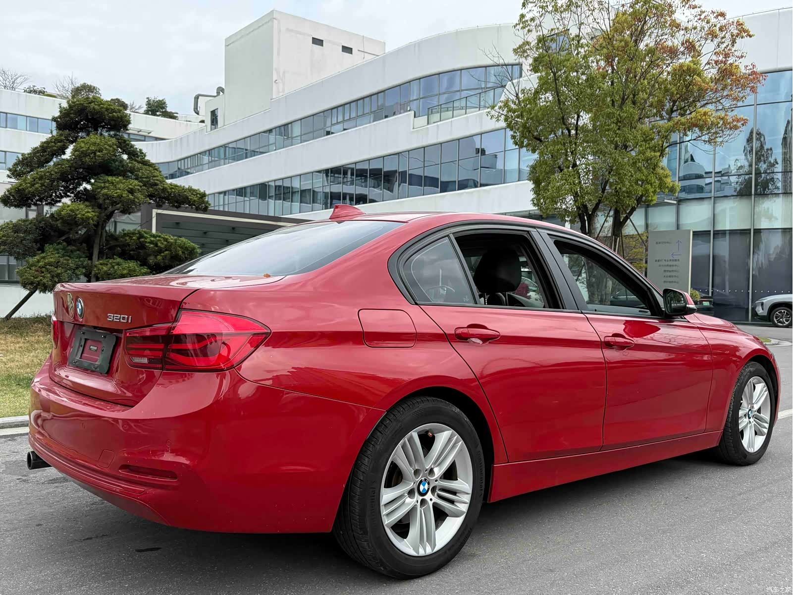 BMW 3 Series, 2016 11