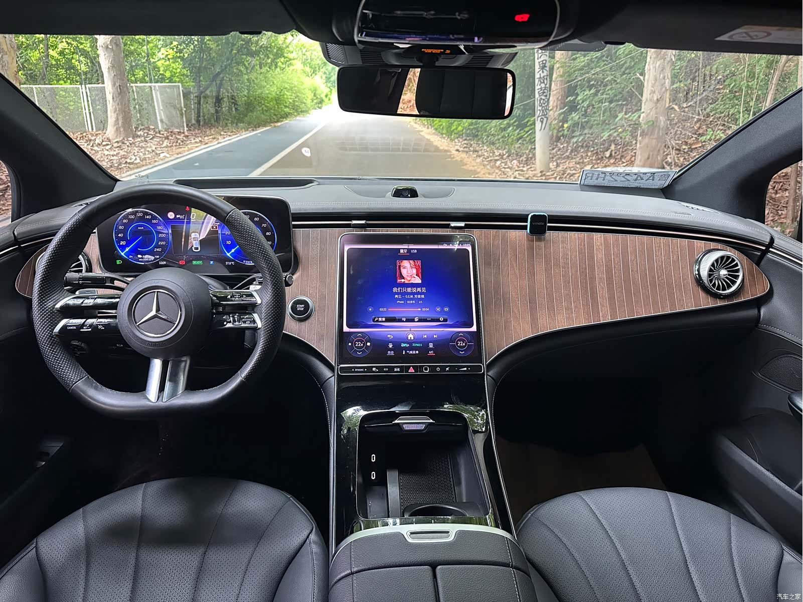 Mercedes-Benz EQE, 2023 все фото