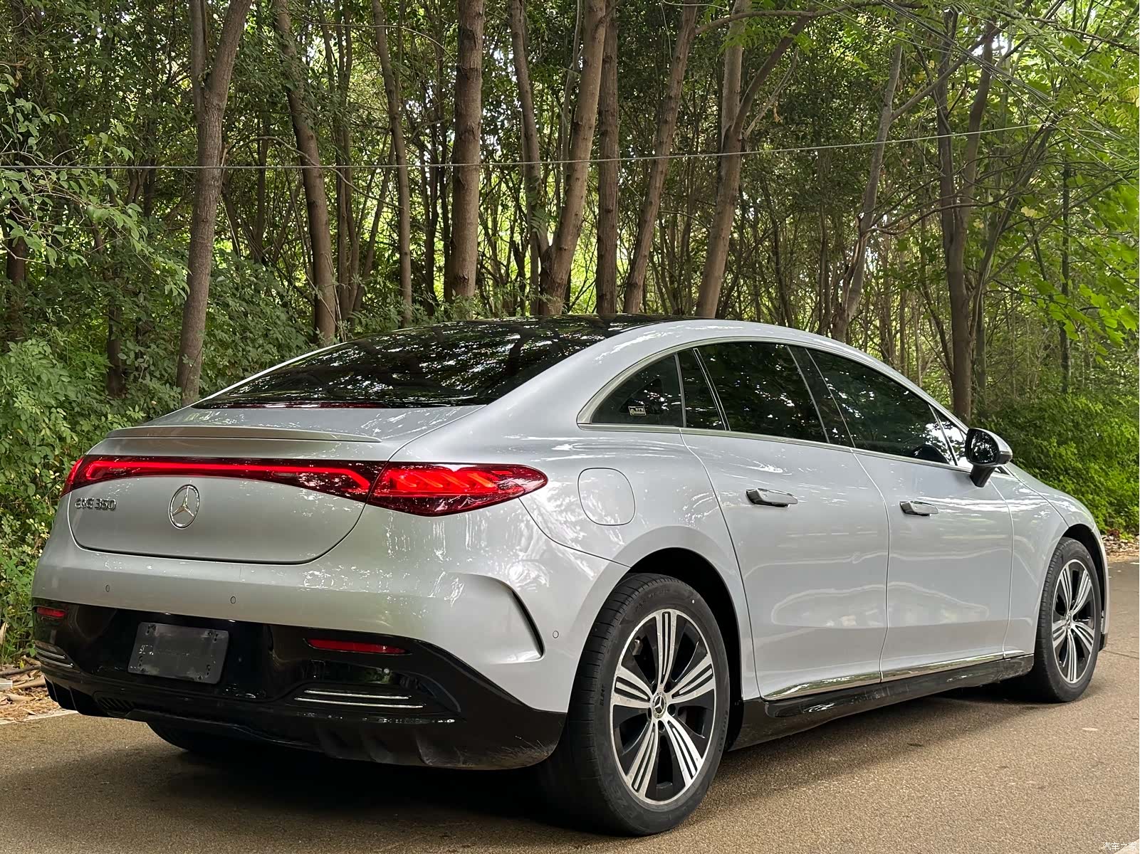 Mercedes-Benz EQE, 2023 9