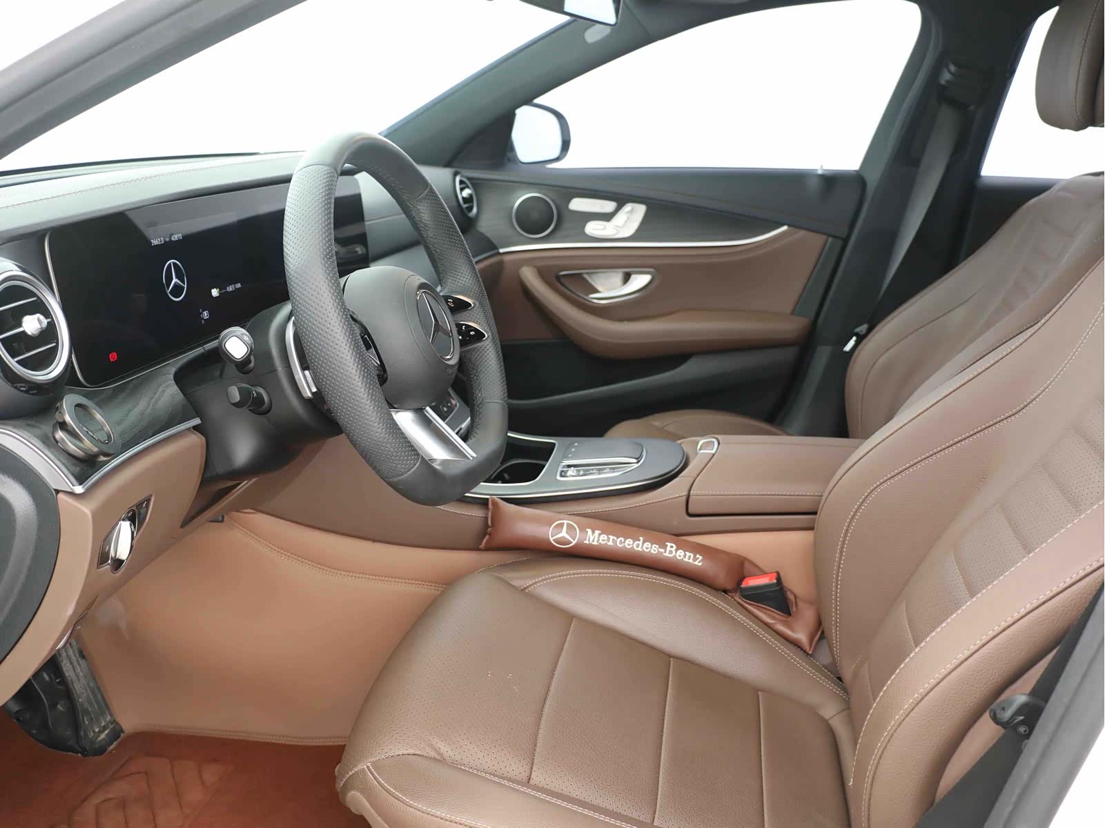 Mercedes-Benz E-Class, 2023 4