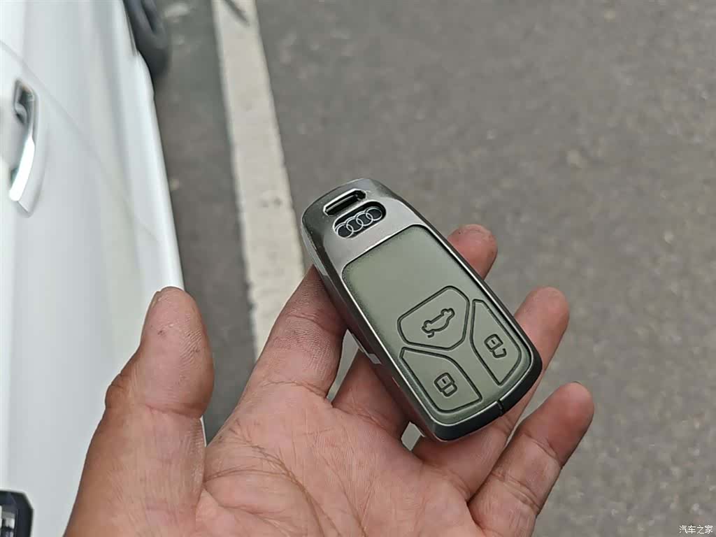 Audi A4L, 2020 9