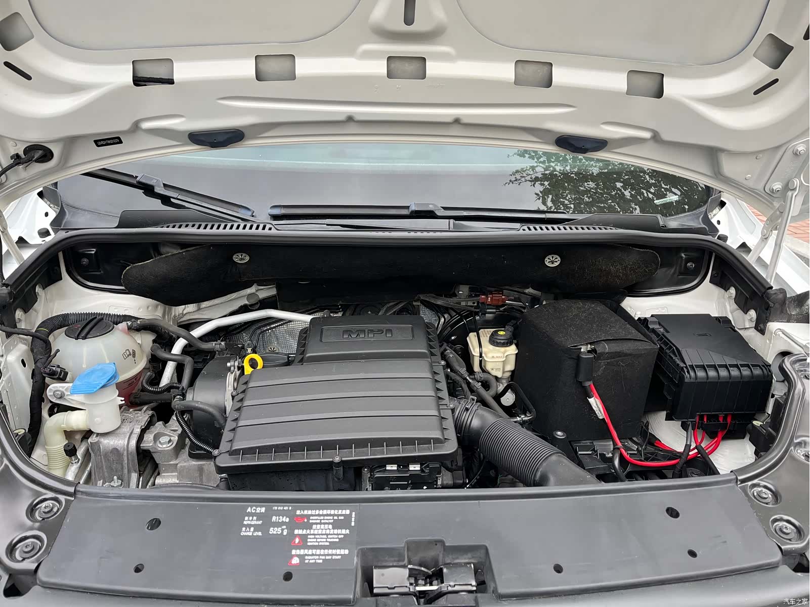 Volkswagen L, 2018 17