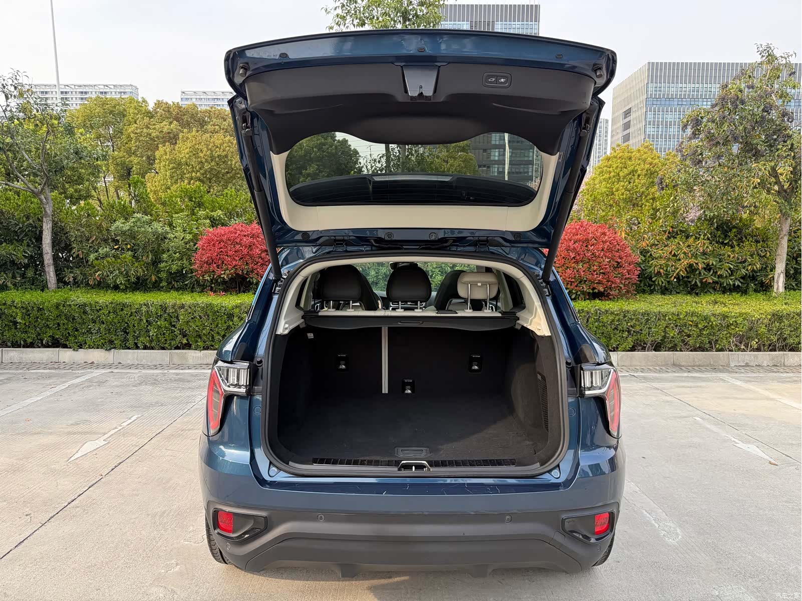 Lynk & Co 01, 2020 21