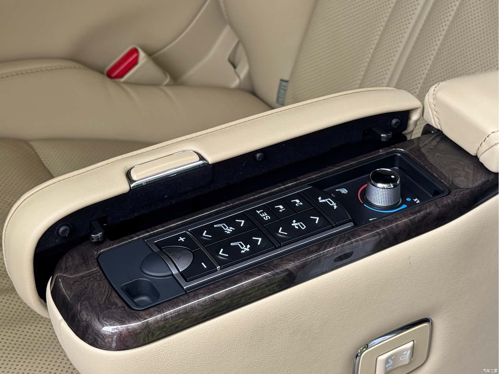 Toyota Vellfire, 2021 16