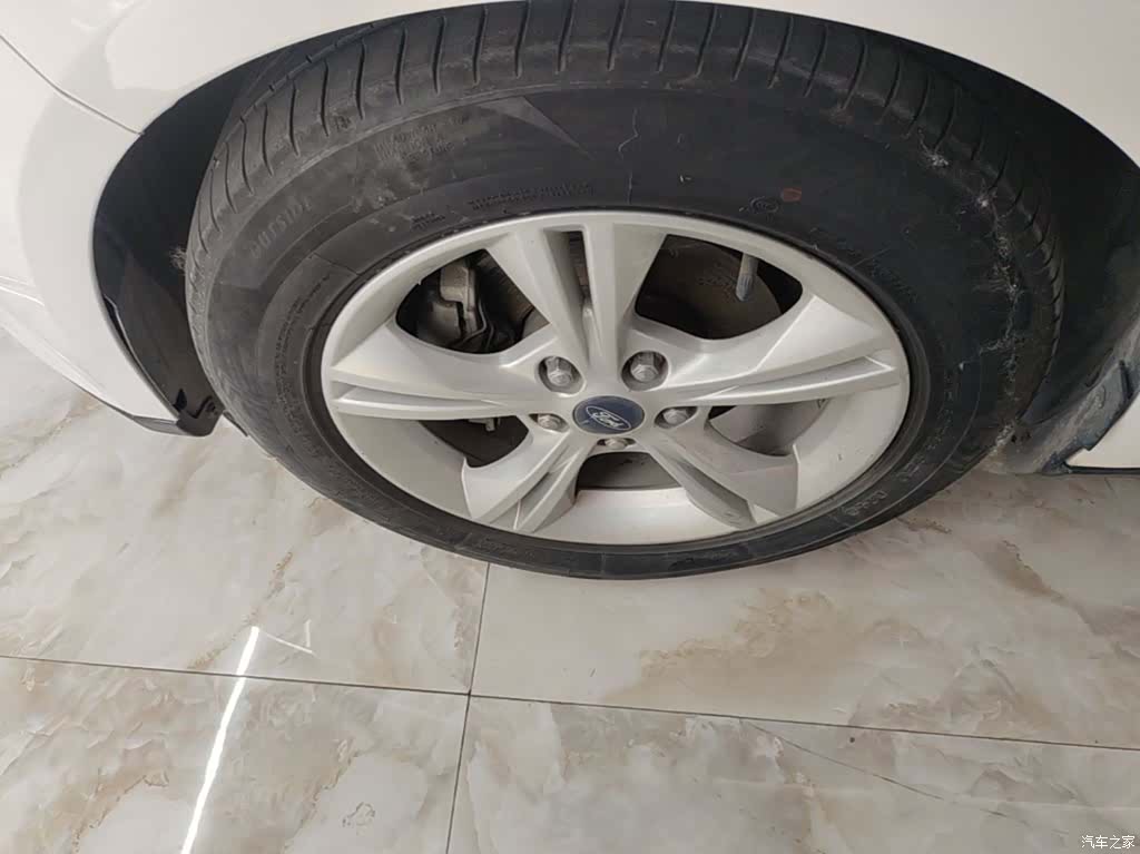 Ford Focus, 2015 23