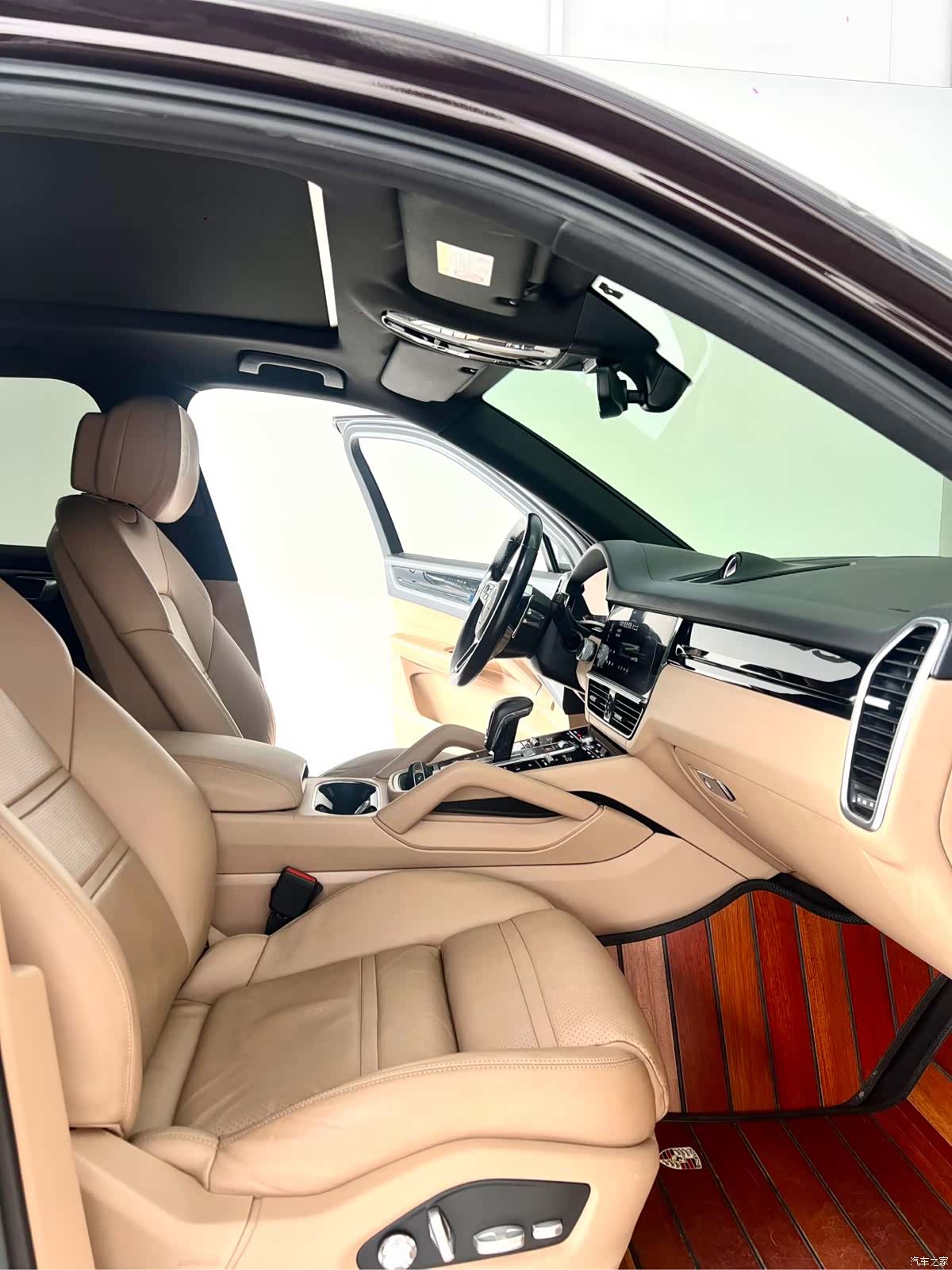 Porsche Cayenne, 2018 9