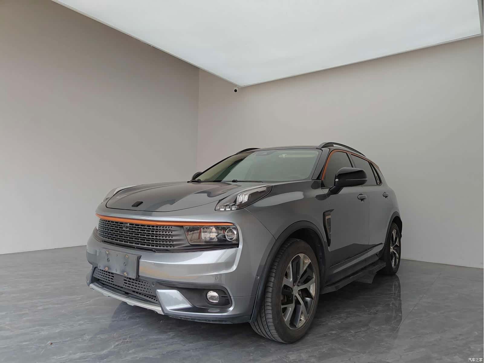 Lynk & Co 01