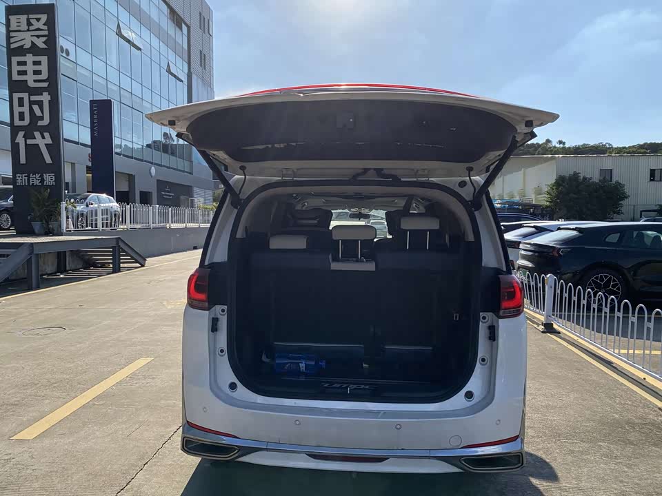 Trumpchi Trumpchi M8