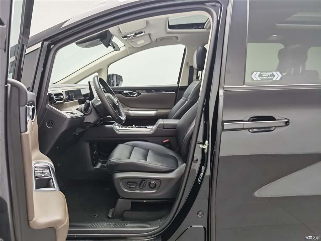 Trumpchi E8, 2024 10