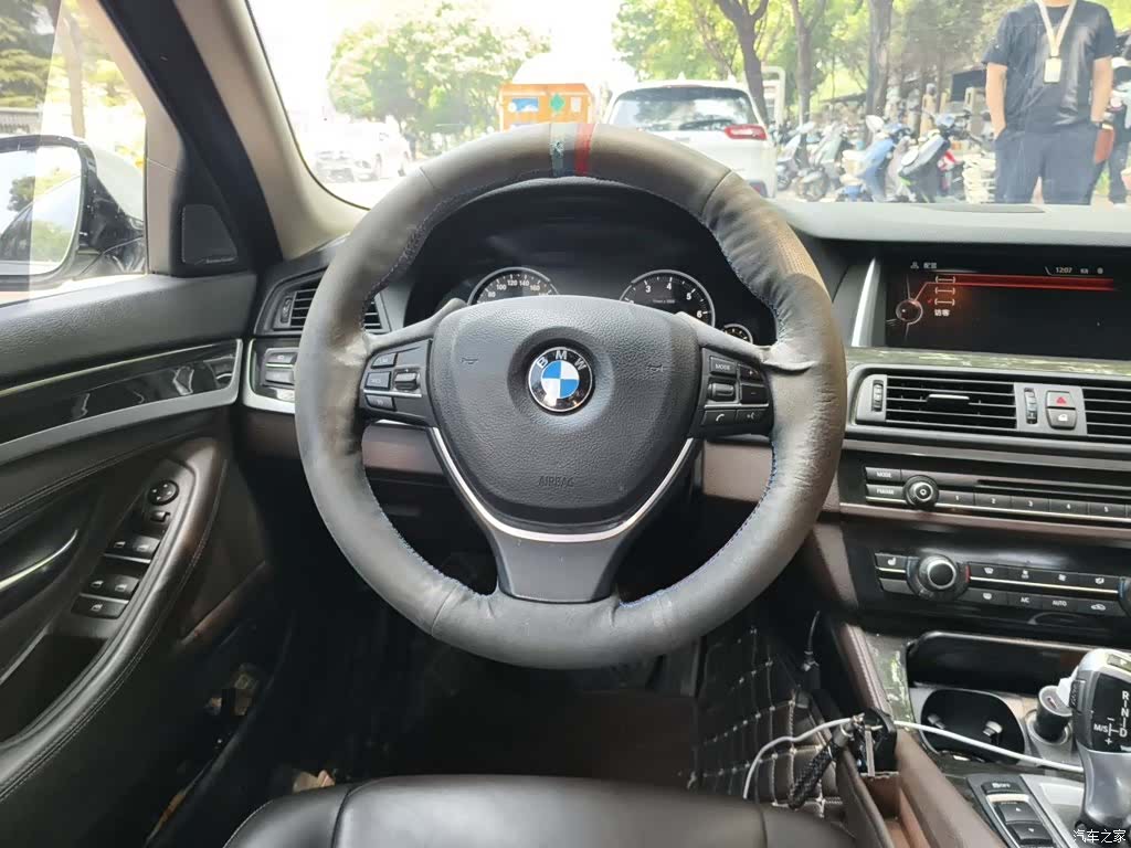 BMW 5 Series, 2017 11
