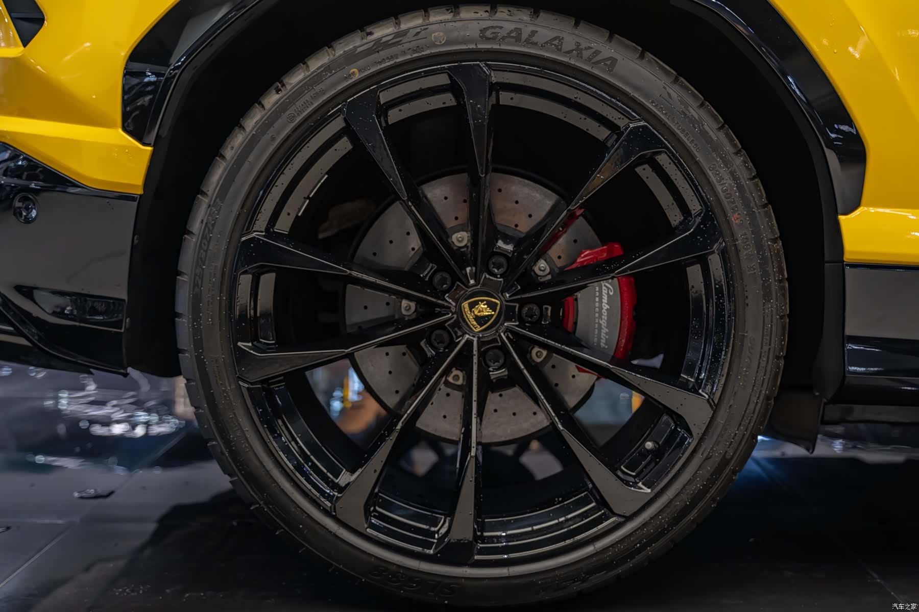 Lamborghini Urus, 2022 16