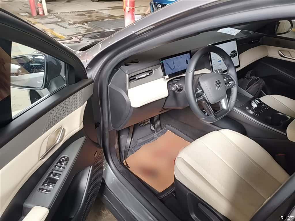 BYD Qin, 2026 16