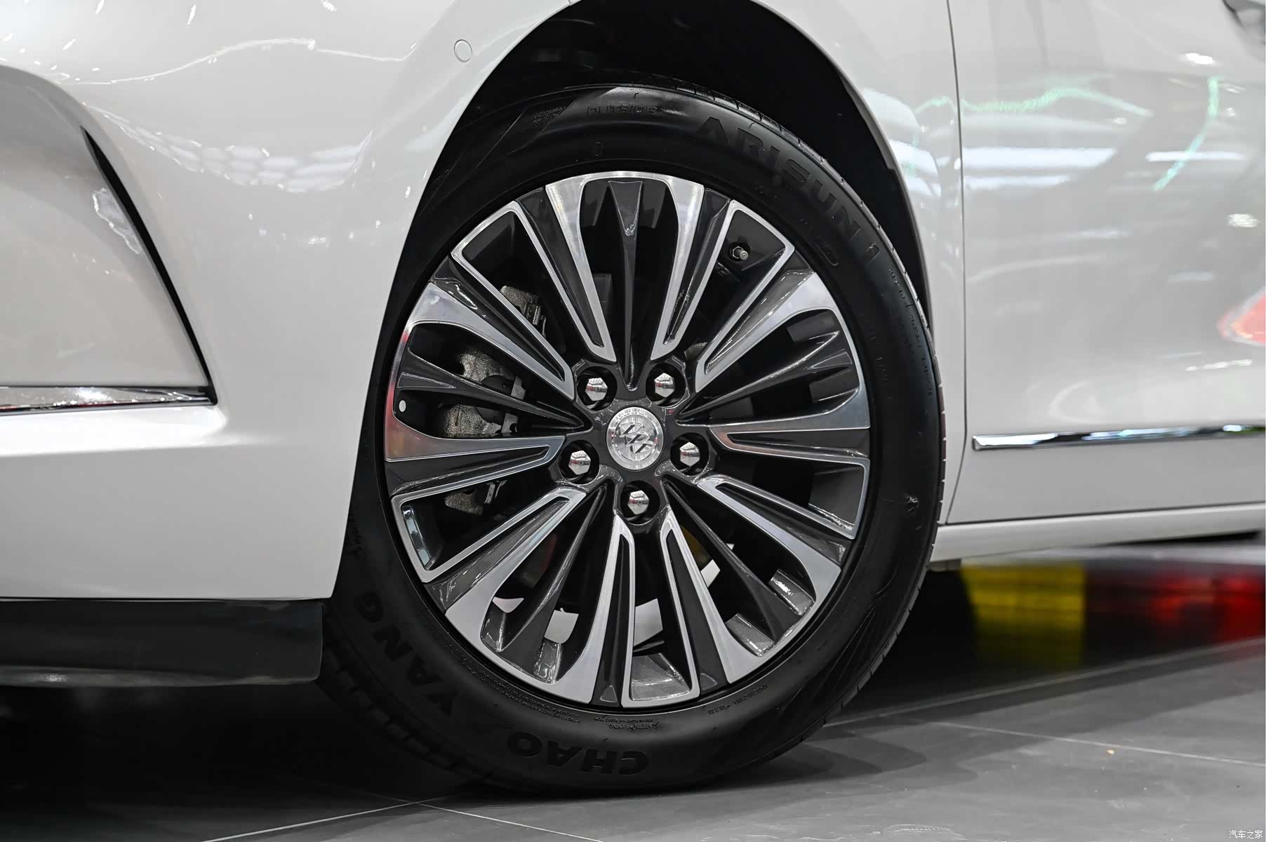 Buick GL8, 2020 21