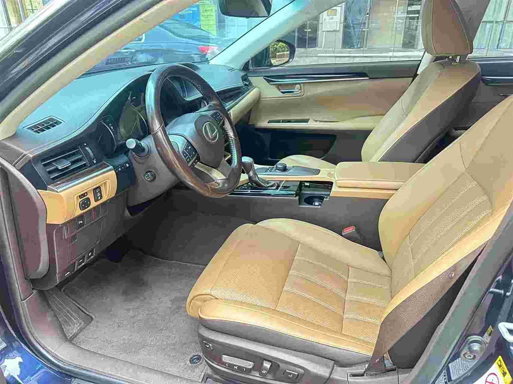 Lexus ES, 2017 7