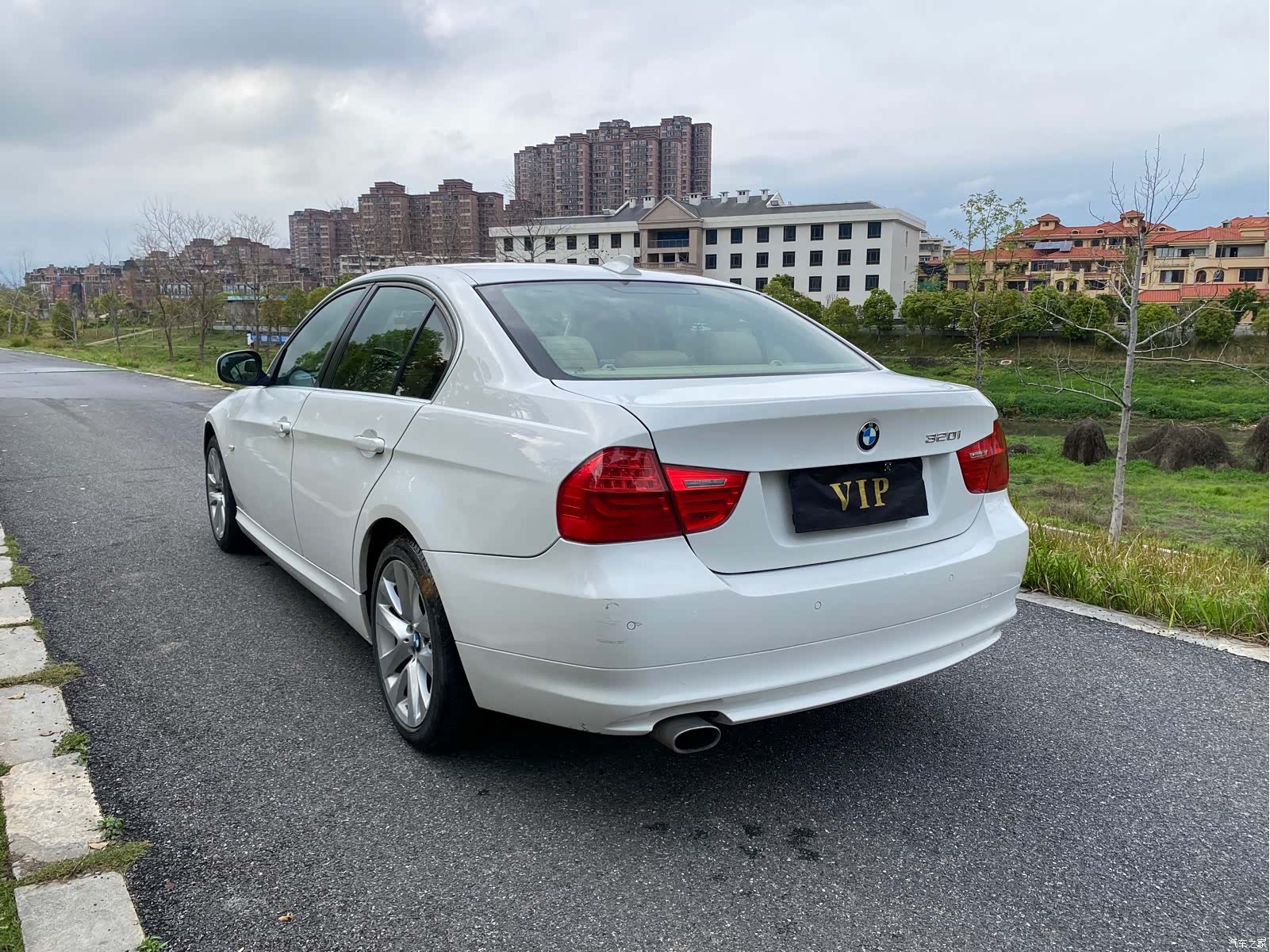 BMW 3 Series, 2011 7