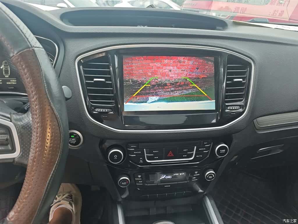 Geely X6, 2017 13