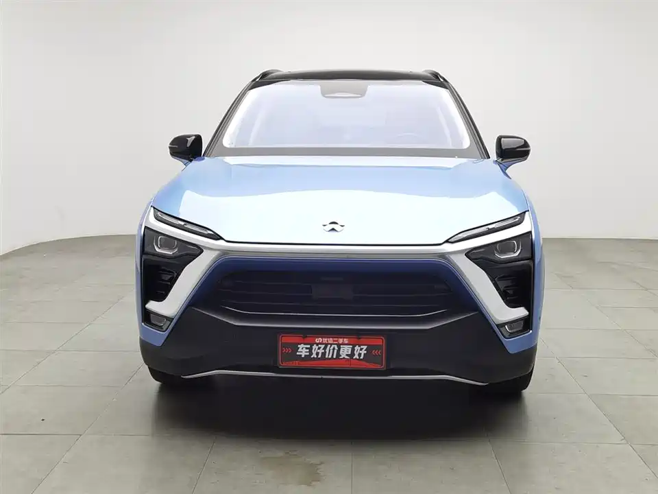 NIO ES8
