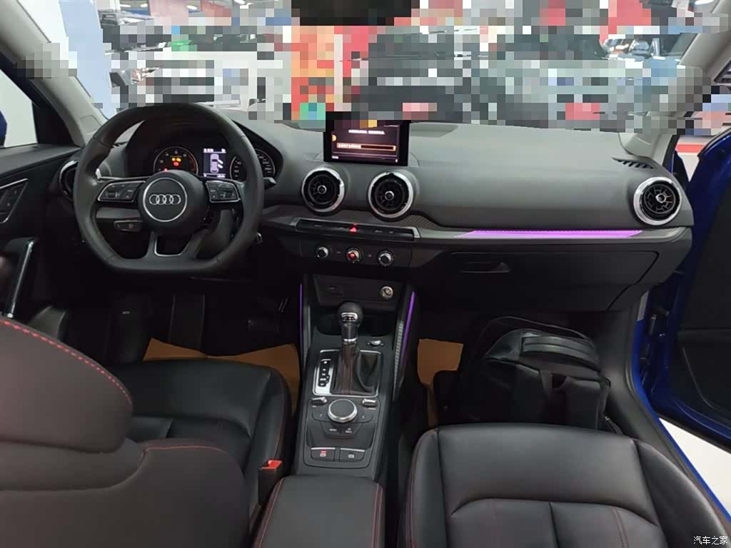 Audi Q2L, 2022 10