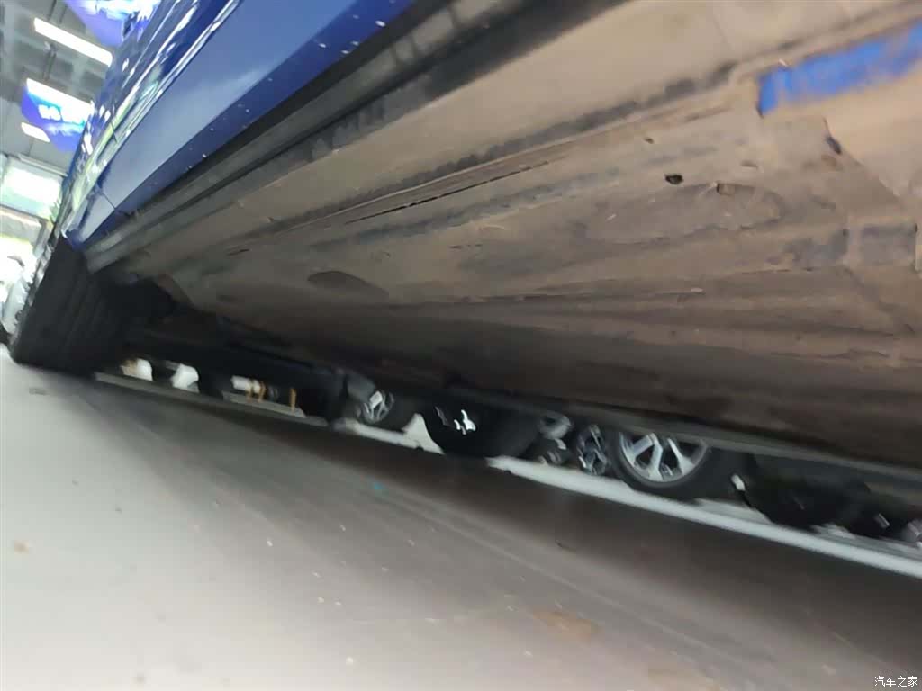 Audi Q2L, 2022 21