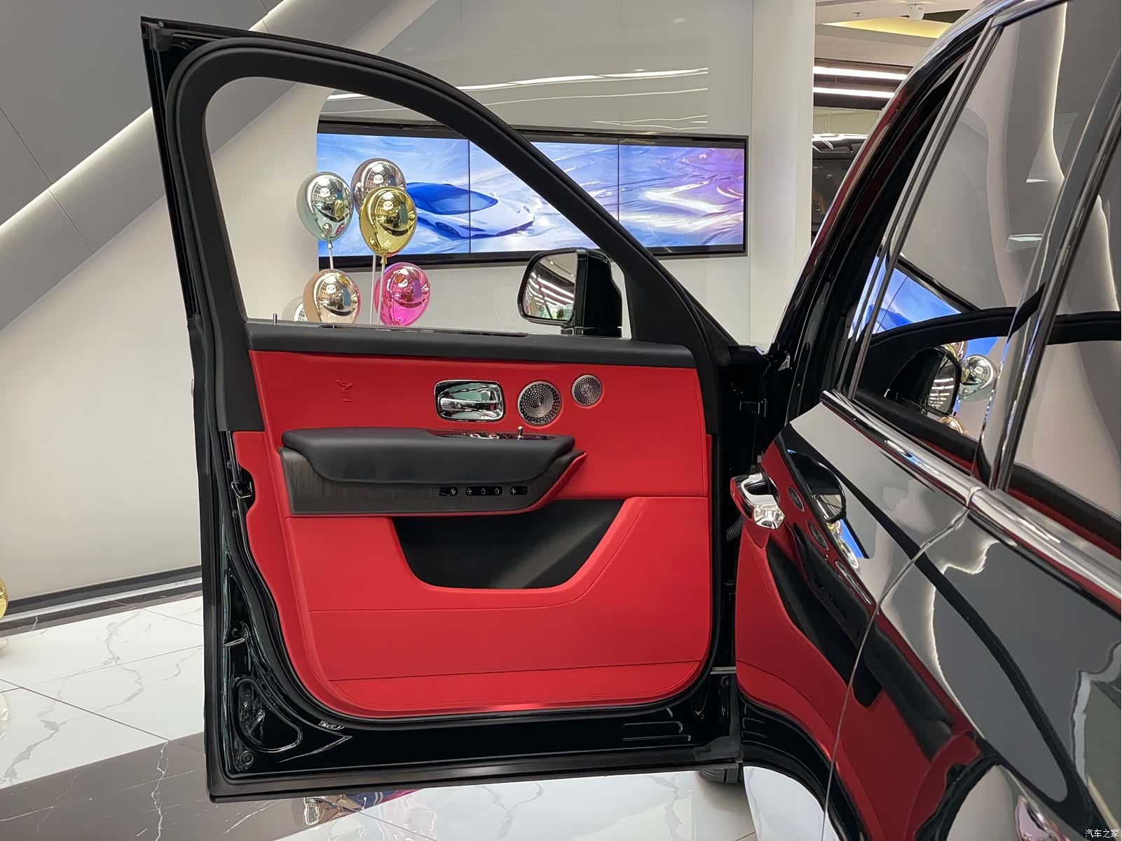 Rolls-Royce Cullinan, 2021 19