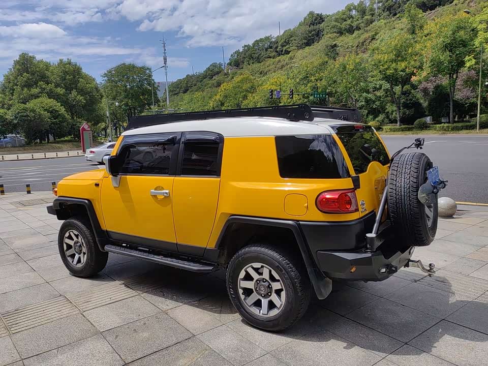 Toyota FJ Cool Luze