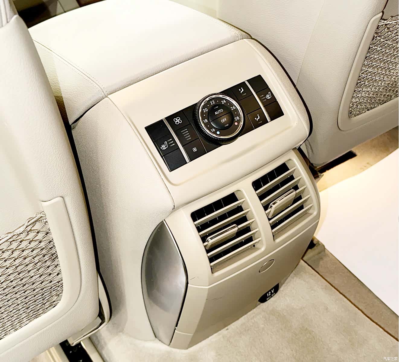 Mercedes-Benz R-Class, 2018 9