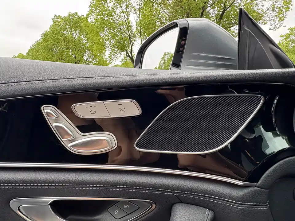 Mercedes-Benz AMG GT Mercedes-Benz AMG GT