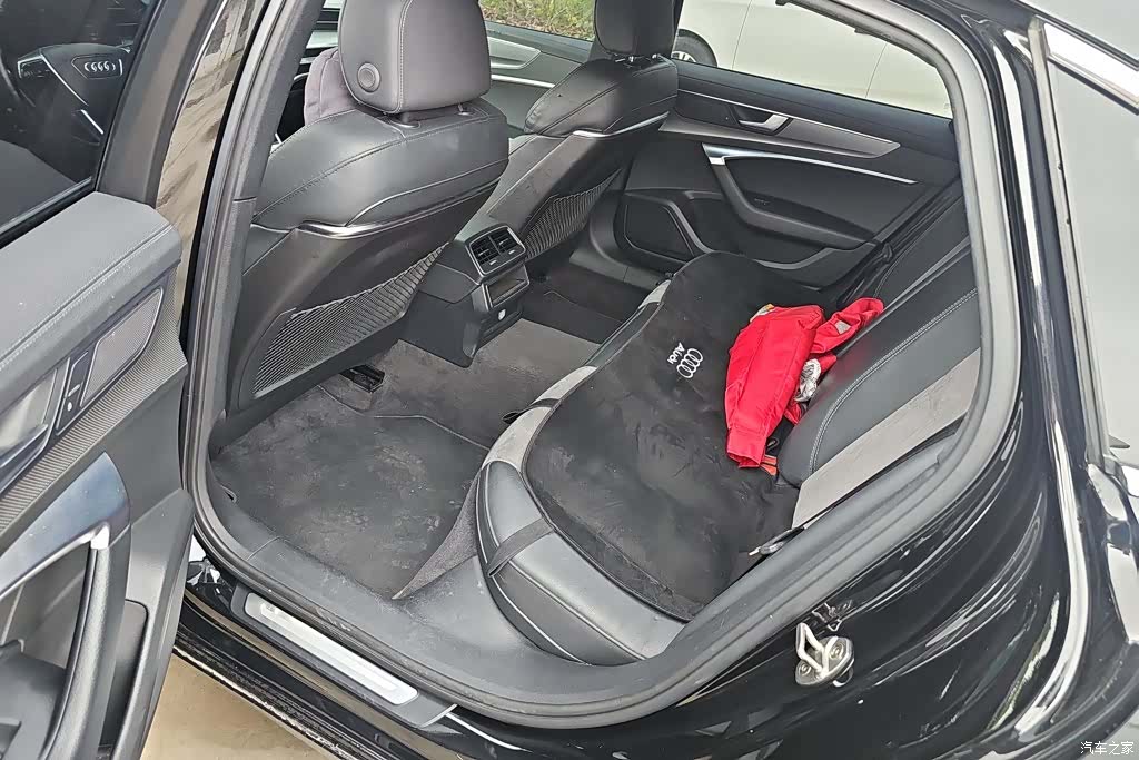 Audi A6L, 2020 10