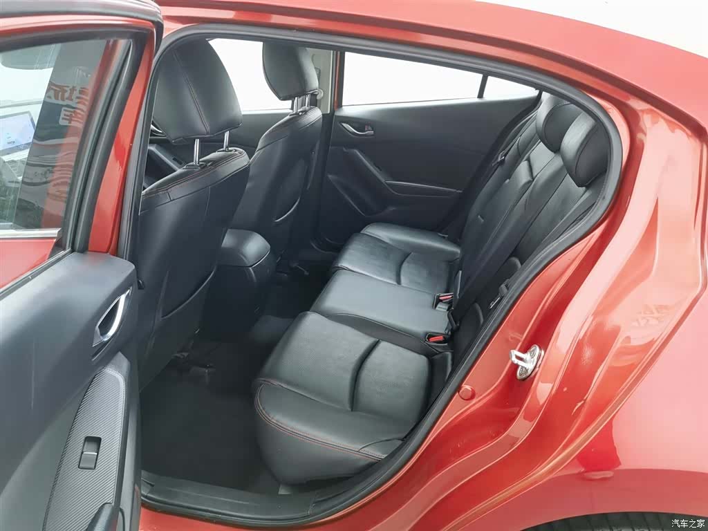 Mazda Mazda3, 2016 15